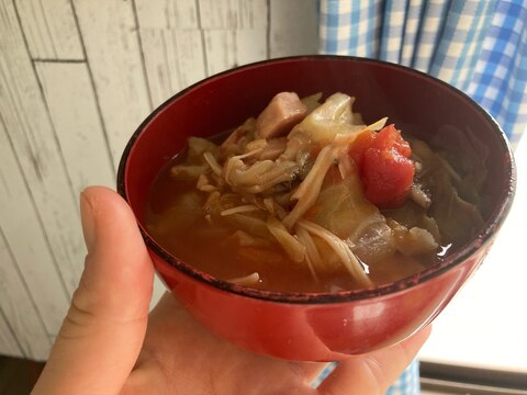 脂肪燃焼！ポークの缶詰入りミネストローネ